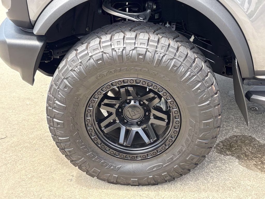 2024 Gray Metallic Ford Bronco Big Bend 4X4 SUV