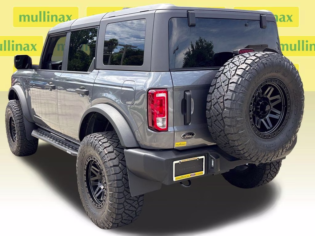 2024 Gray Metallic Ford Bronco Big Bend 4X4 SUV