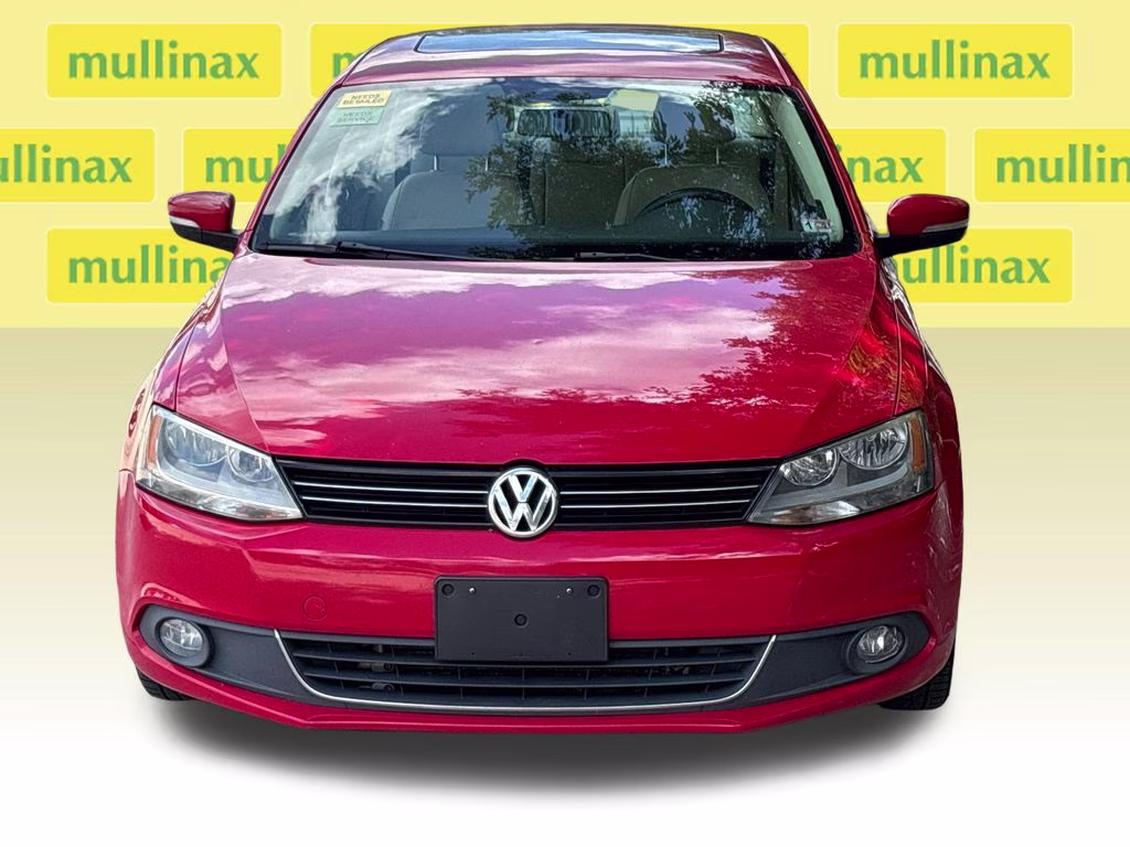 2013 Tornado Red Volkswagen Jetta TDI FWD Sedan