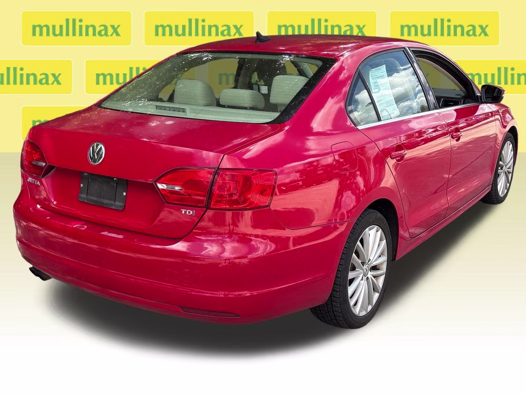 2013 Tornado Red Volkswagen Jetta TDI FWD Sedan