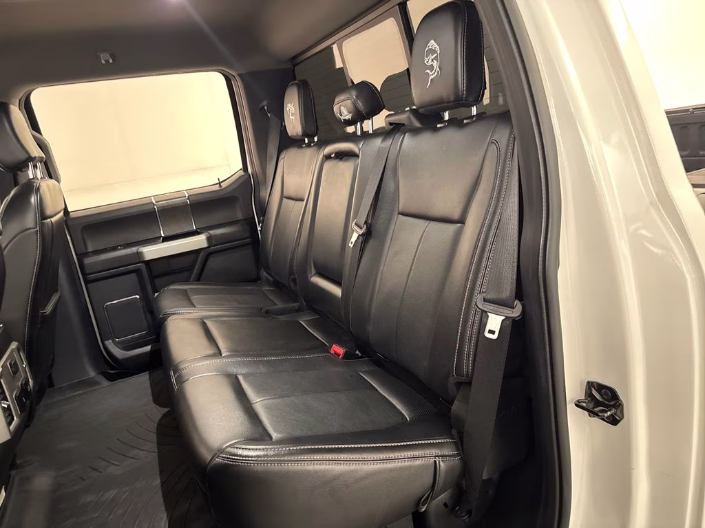 2021 Star White Metallic Tri-Coat Ford Super Duty F-250 SRW Lariat 4X4 Truck