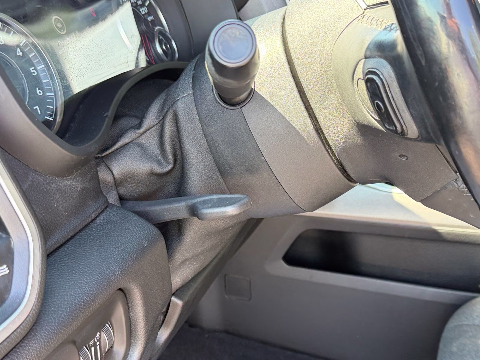 2019 Diamond Black Crystal Pearlcoat Ram 1500 Big Horn/Lone Star 4X4 Truck