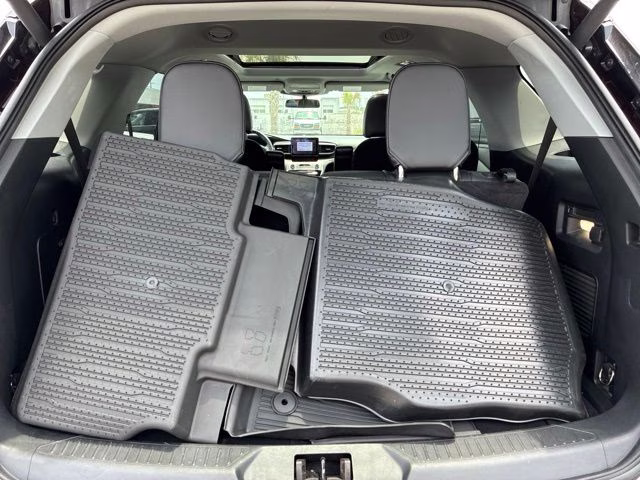 2022 Red Metallic Ford Explorer XLT 4X4 SUV