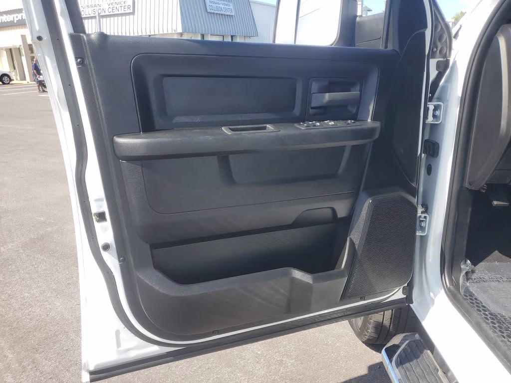 2022 Bright White Clearcoat Ram 3500 Tradesman 4X4 Truck