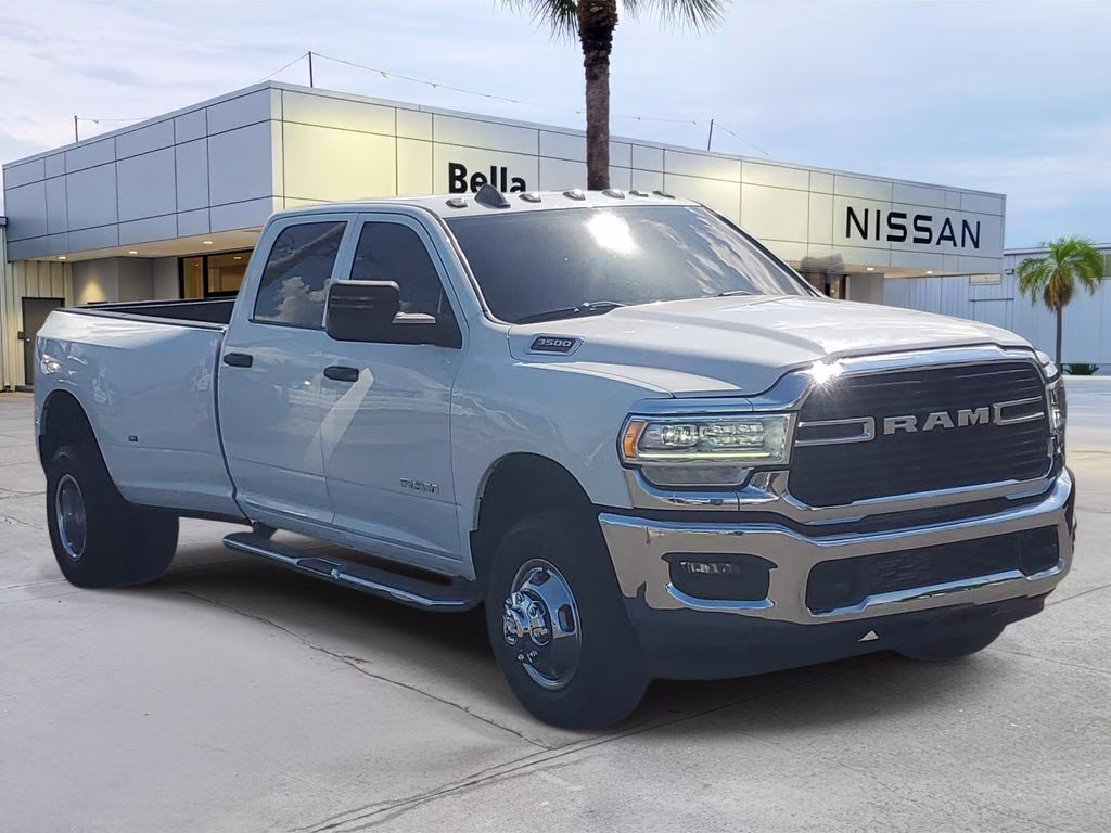 2022 Bright White Clearcoat Ram 3500 Tradesman 4X4 Truck