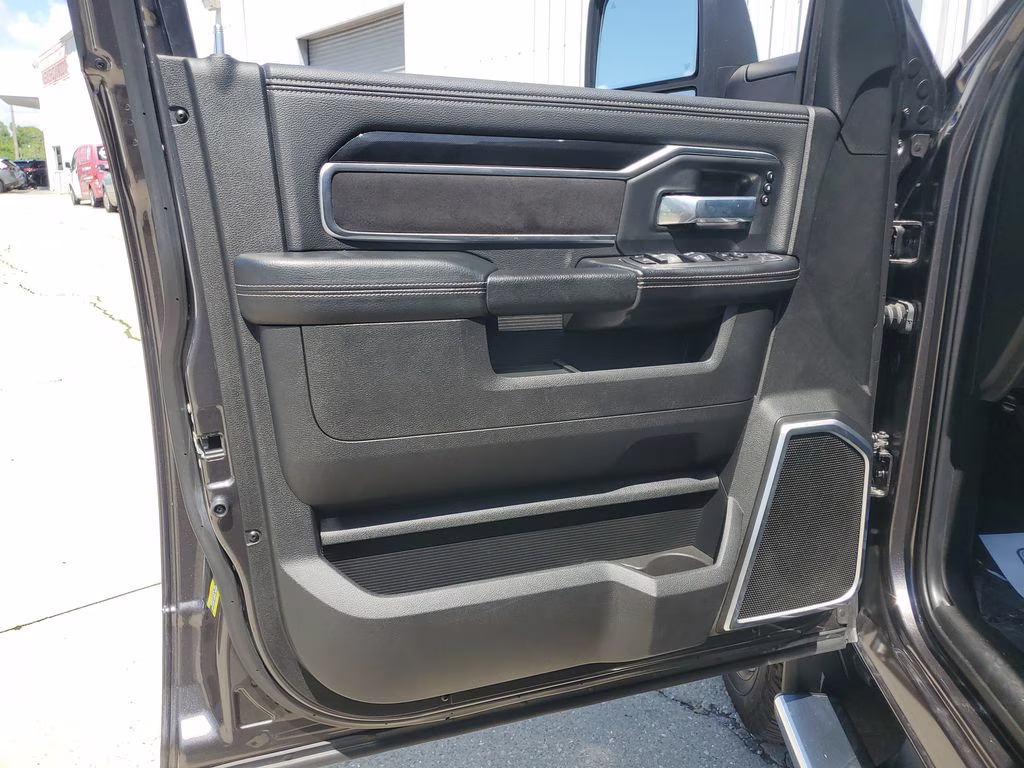 2023 Granite Crystal Metallic Clearcoat Ram 2500 Laramie 4X4 Truck