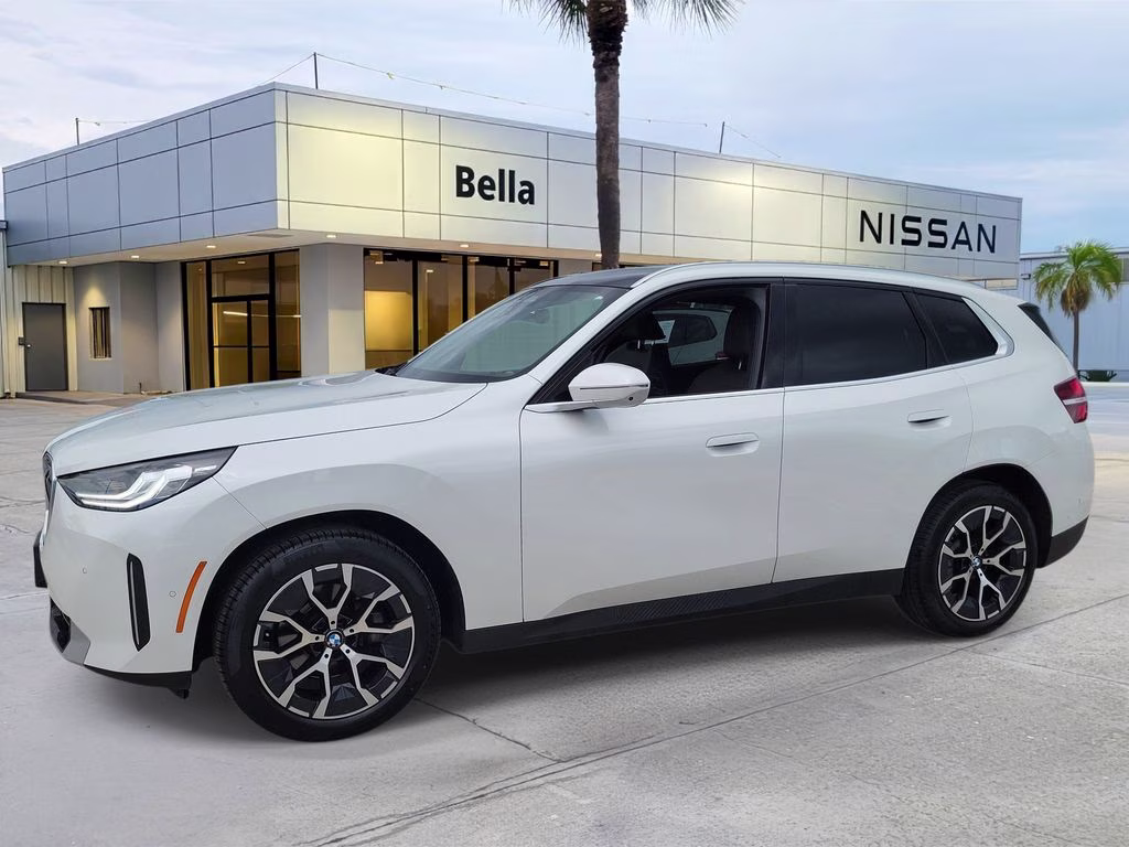 2025 White Metallic BMW X3 30 xDrive AWD SUV
