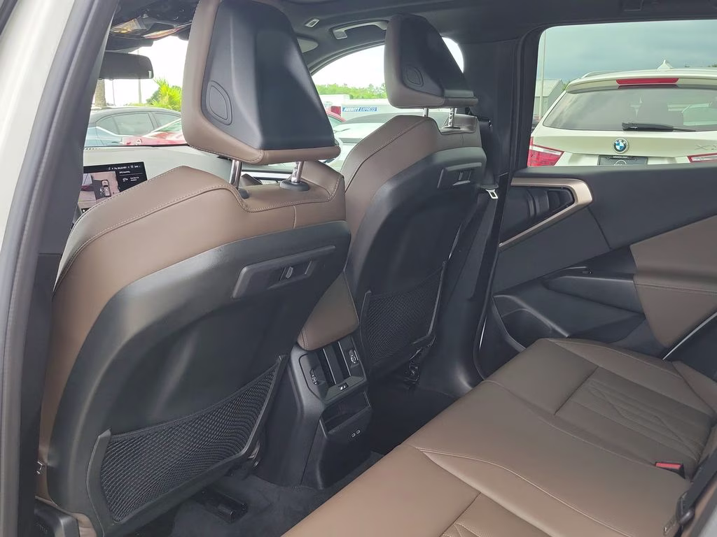 2025 White Metallic BMW X3 30 xDrive AWD SUV