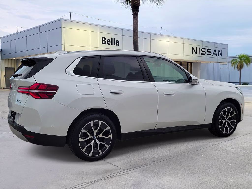 2025 White Metallic BMW X3 30 xDrive AWD SUV