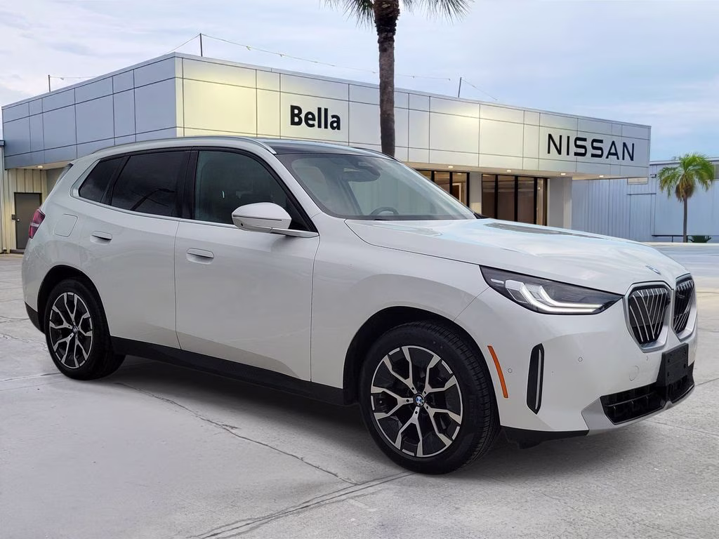 2025 White Metallic BMW X3 30 xDrive AWD SUV