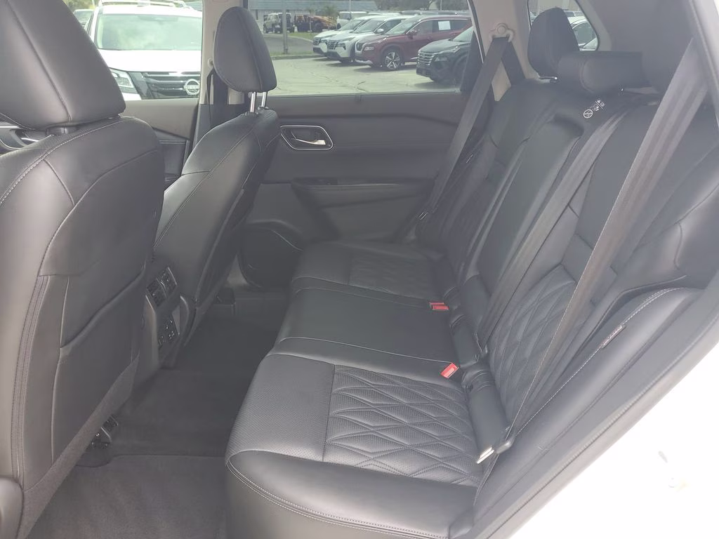 2023 Pearl White Tricoat Nissan Rogue Platinum FWD SUV