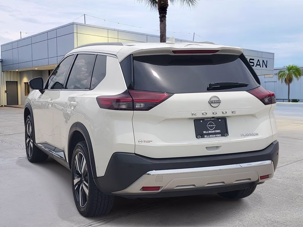 2023 Pearl White Tricoat Nissan Rogue Platinum FWD SUV