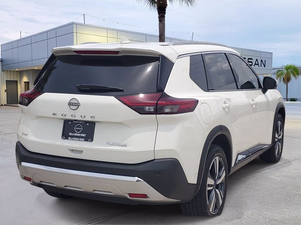2023 Pearl White Tricoat Nissan Rogue Platinum FWD SUV