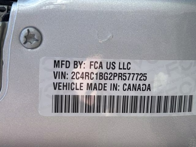 2023 Silver Mist Clearcoat Chrysler Pacifica Touring L FWD Van
