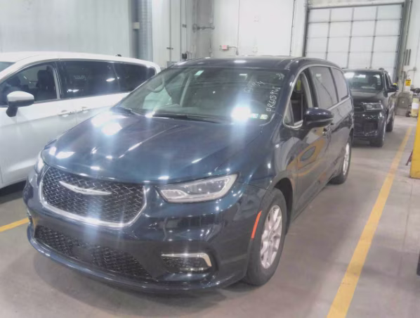 2023 Fathom Blue Pearlcoat Chrysler Pacifica Touring L FWD Van