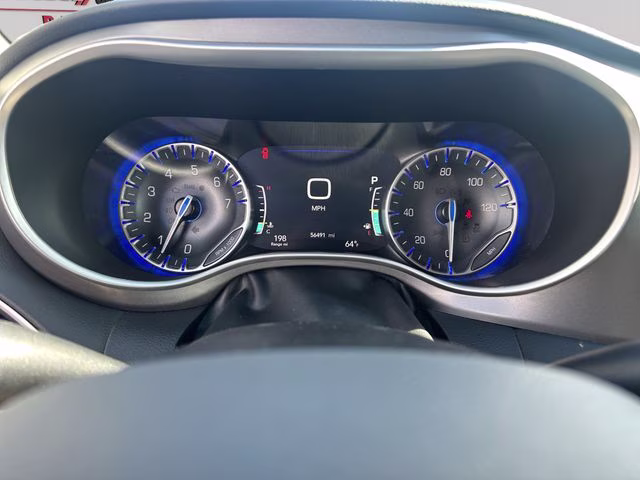 2023 Brilliant Black Crystal Pearlcoat Chrysler Pacifica Touring L FWD Van