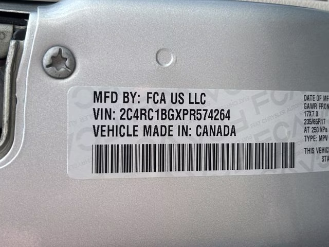 2023 Silver Mist Clearcoat Chrysler Pacifica Touring L FWD Van