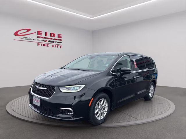 2023 Brilliant Black Crystal Pearlcoat Chrysler Pacifica Touring L FWD Van