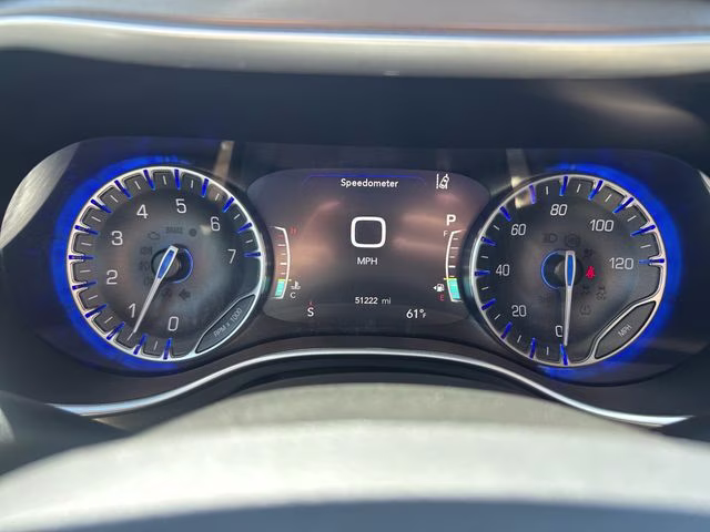 2023 Brilliant Black Crystal Pearlcoat Chrysler Pacifica Touring L FWD Van