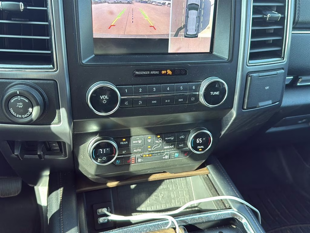 2019 Agate Black Metallic Ford Expedition Max Platinum 4X4 SUV