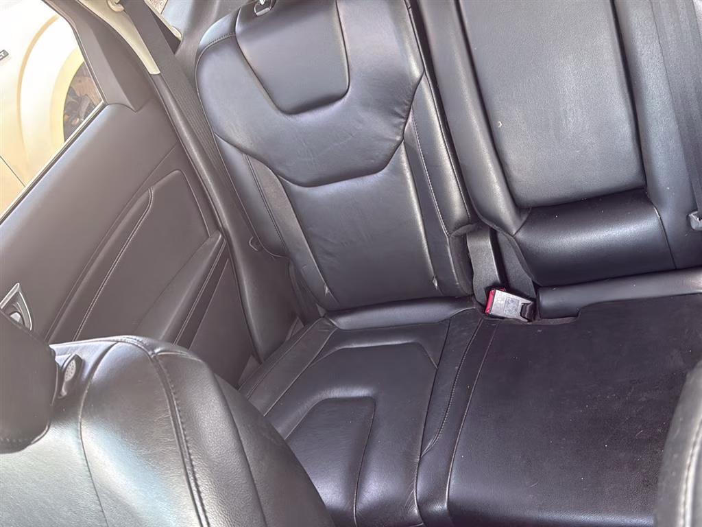 2019 Agate Black Metallic Ford Edge Titanium FWD SUV
