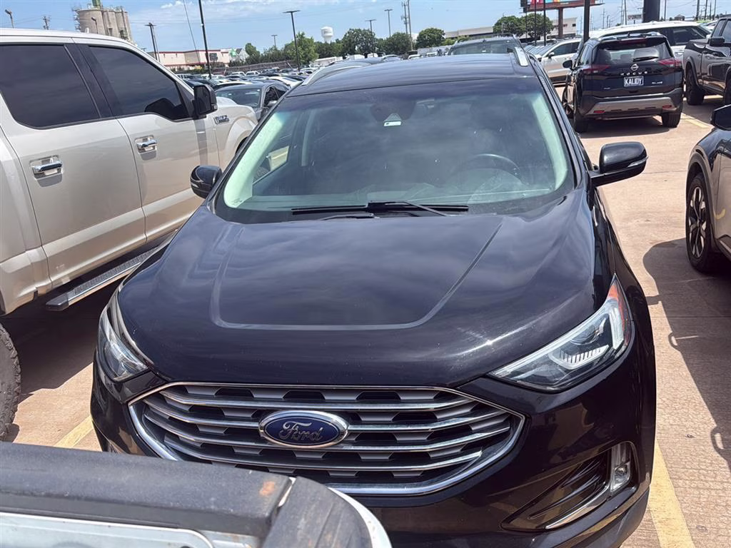 2019 Agate Black Metallic Ford Edge Titanium FWD SUV