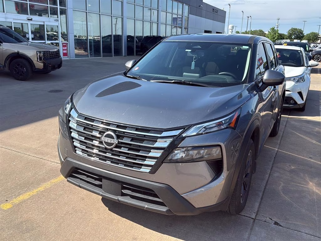2025 Gun Metallic Nissan Rogue SV AWD SUV