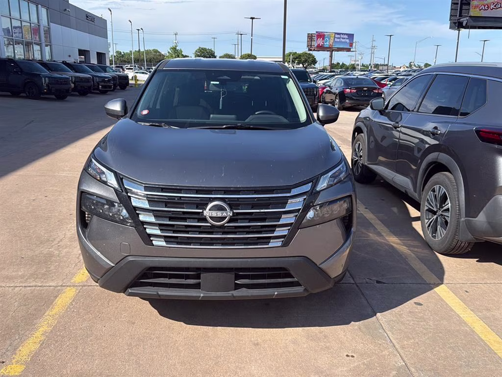 2025 Gun Metallic Nissan Rogue SV AWD SUV