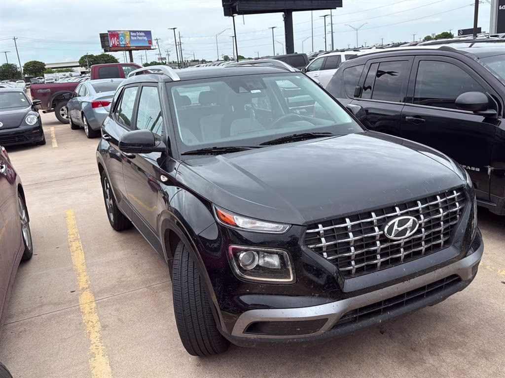 2021 Galactic Gray Hyundai Venue SEL FWD SUV