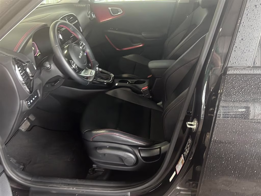 2023 Fusion Black Kia Soul GT-Line FWD Hatchback
