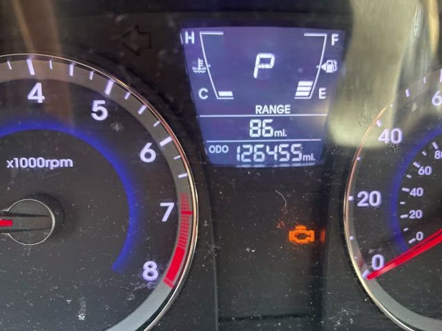 2014 Hyundai Accent GLS 4-Door 6-Speed Automatic's photo