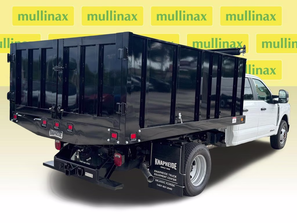 2026 Oxford White Ford Super Duty F-350 DRW XL RWD Chassis