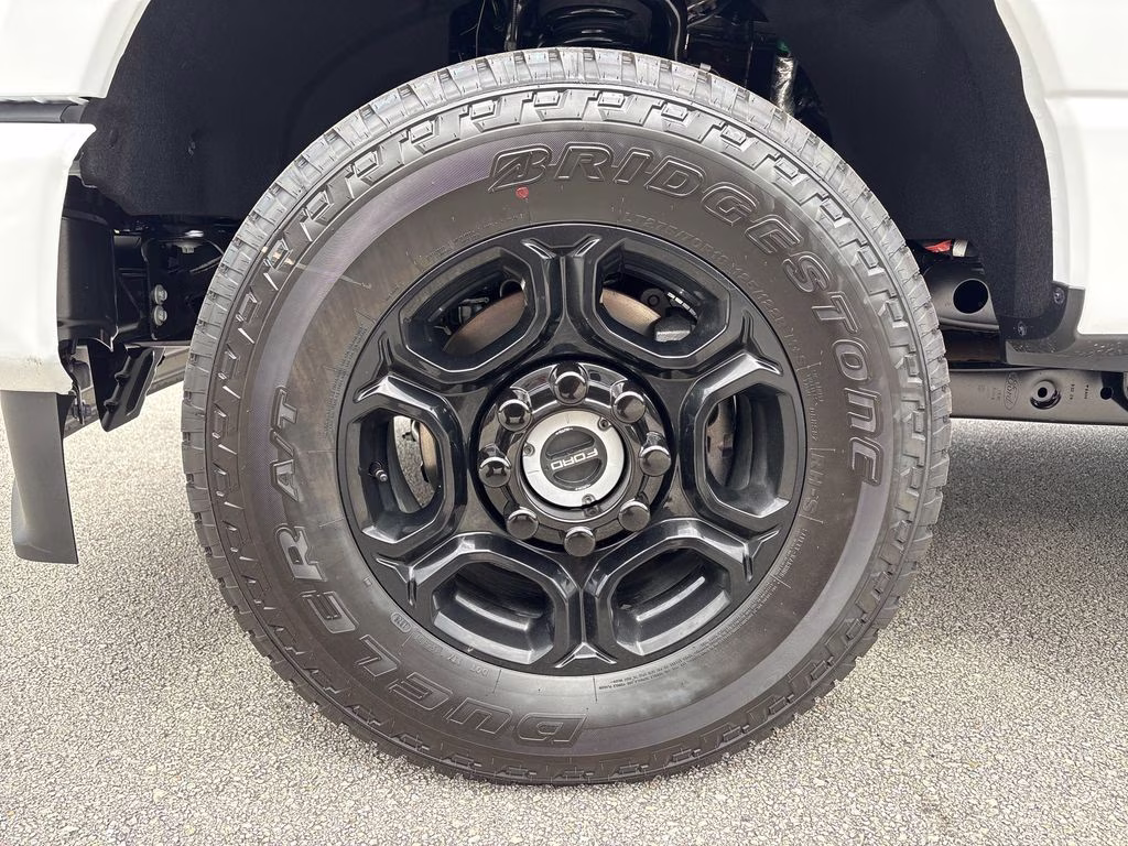 2026 Oxford White Ford Super Duty F-250 SRW XL 4X4 Truck