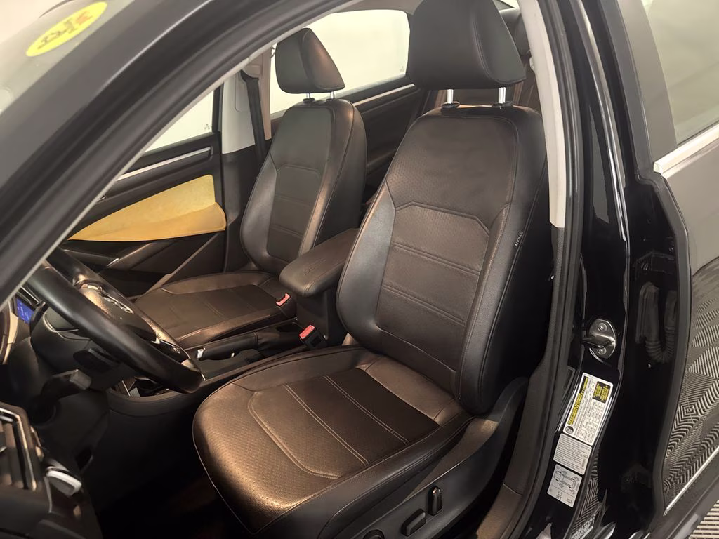 2017 Black Volkswagen Passat 1.8T R-Line FWD Sedan