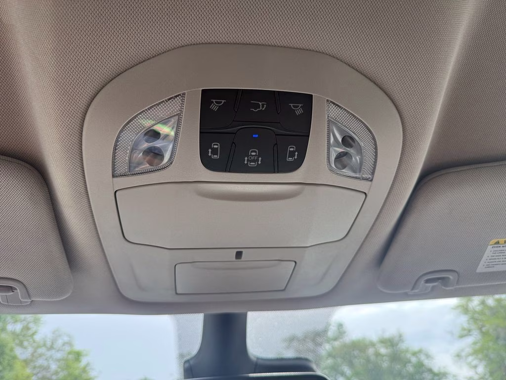 2023 Granite Crystal Metallic Clearcoat Chrysler Voyager LX FWD Van