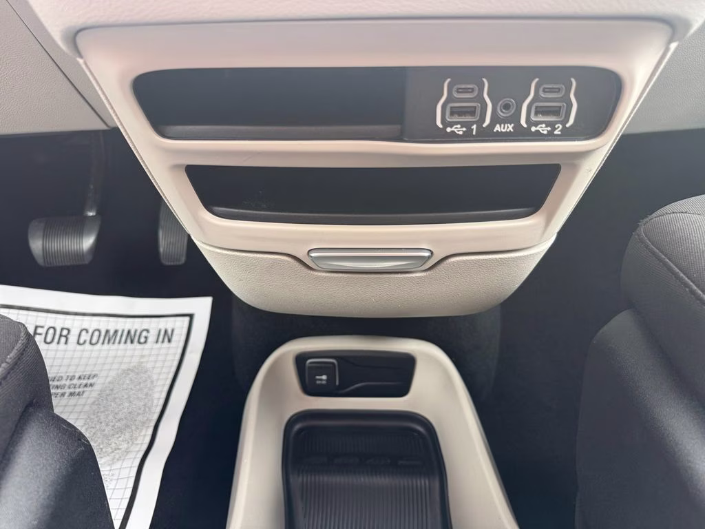 2023 Granite Crystal Metallic Clearcoat Chrysler Voyager LX FWD Van