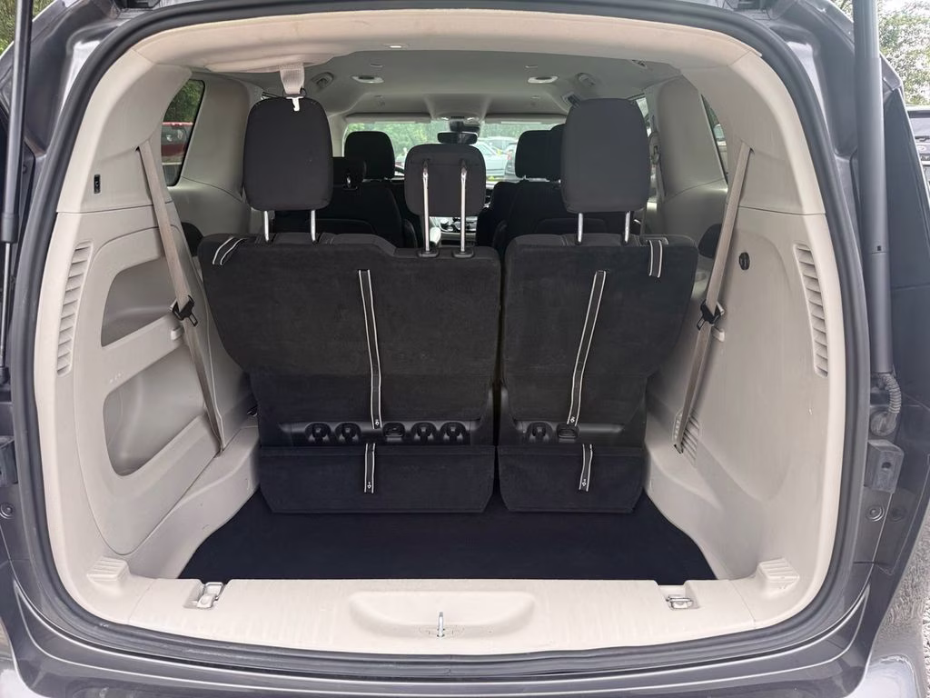 2023 Granite Crystal Metallic Clearcoat Chrysler Voyager LX FWD Van