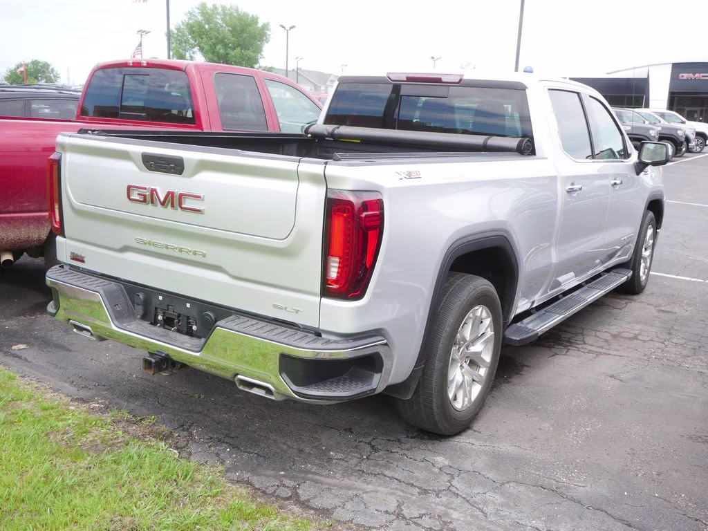 2021 Quicksilver Metallic GMC Sierra 1500 SLT 4X4 Truck
