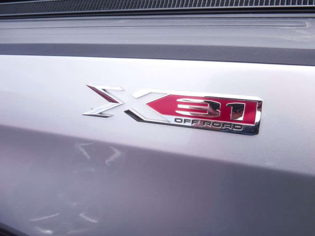 2021 Quicksilver Metallic GMC Sierra 1500 SLT 4X4 Truck