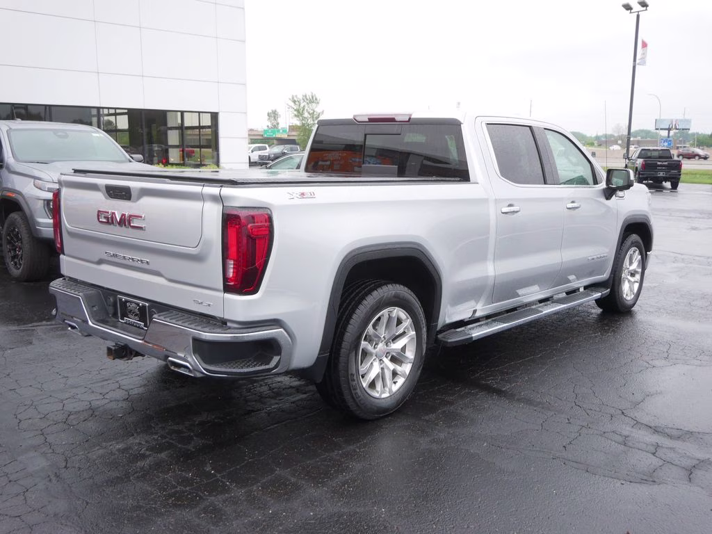 2021 Quicksilver Metallic GMC Sierra 1500 SLT 4X4 Truck