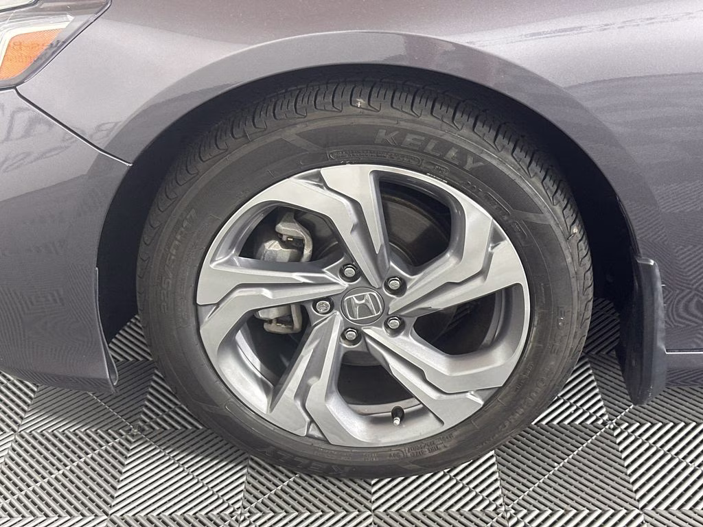 2019 Modern Steel Metallic Honda Accord EX-L FWD Sedan