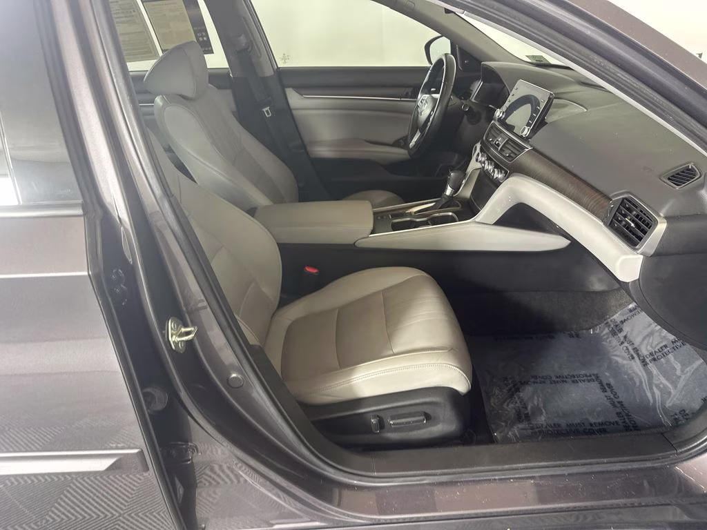 2019 Modern Steel Metallic Honda Accord EX-L FWD Sedan