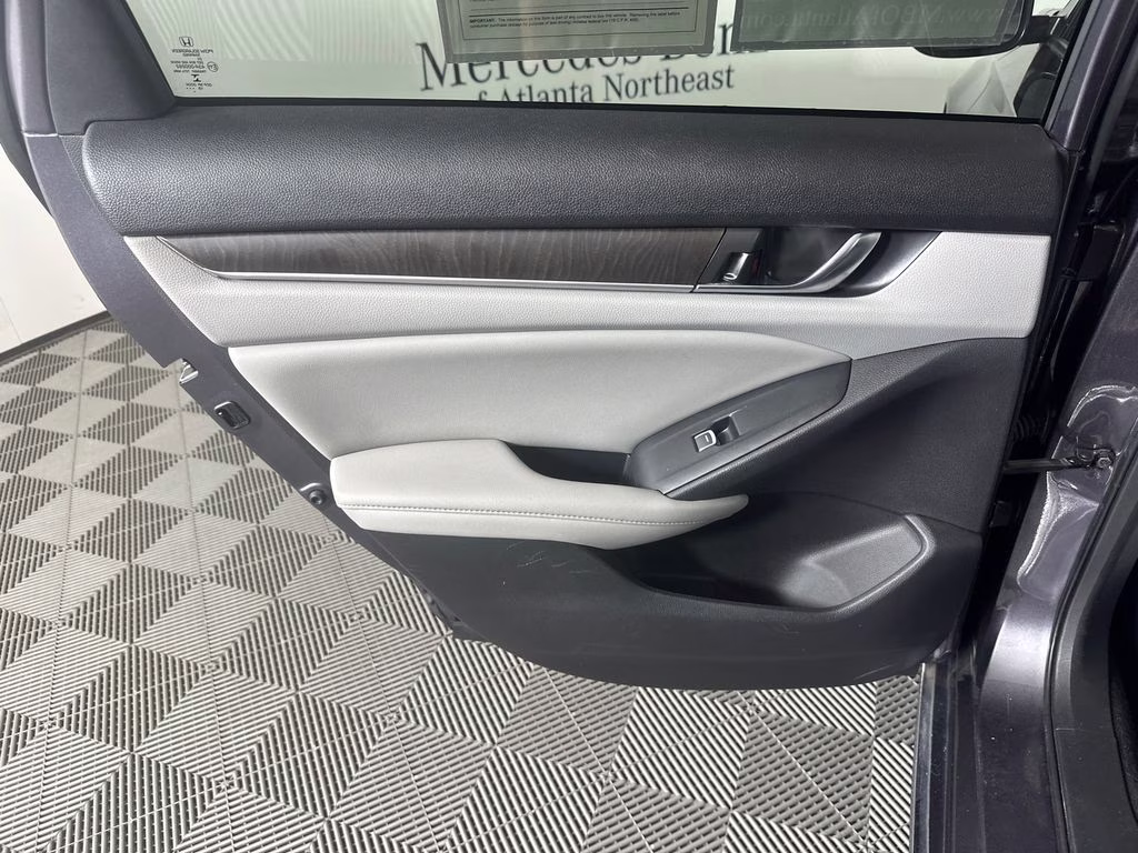 2019 Modern Steel Metallic Honda Accord EX-L FWD Sedan