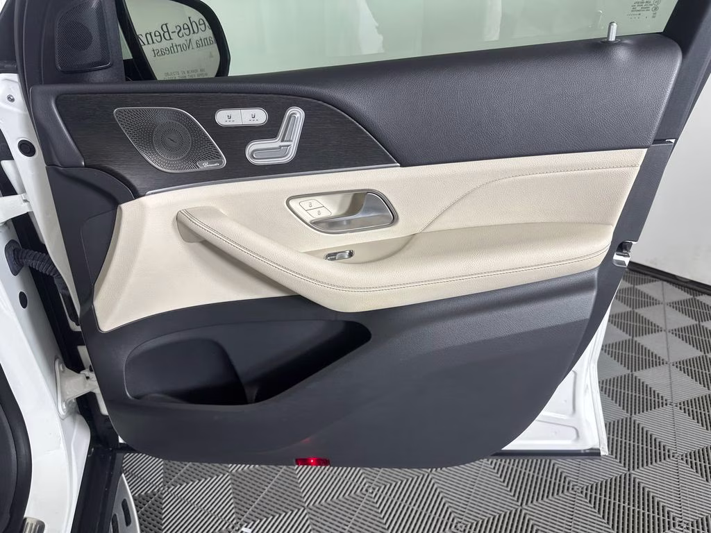 2020 White Mercedes-Benz GLE GLE 450 AWD SUV