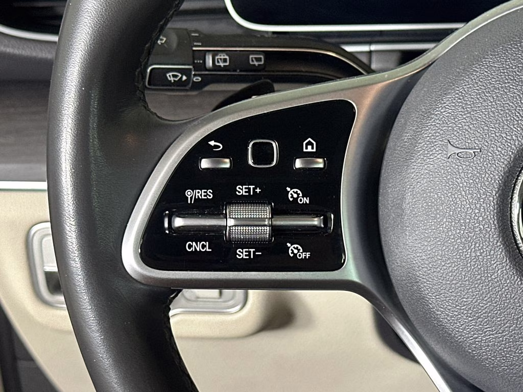 2020 White Mercedes-Benz GLE GLE 450 AWD SUV