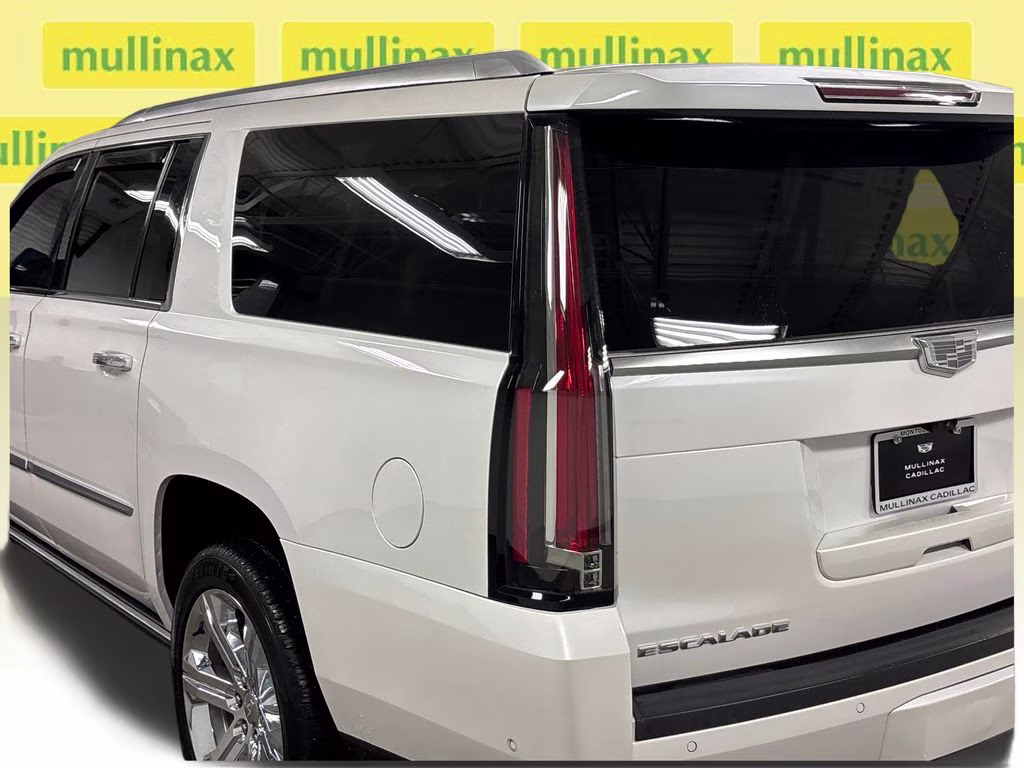 2018 Crystal White Tricoat Cadillac Escalade ESV Premium 4X4 SUV