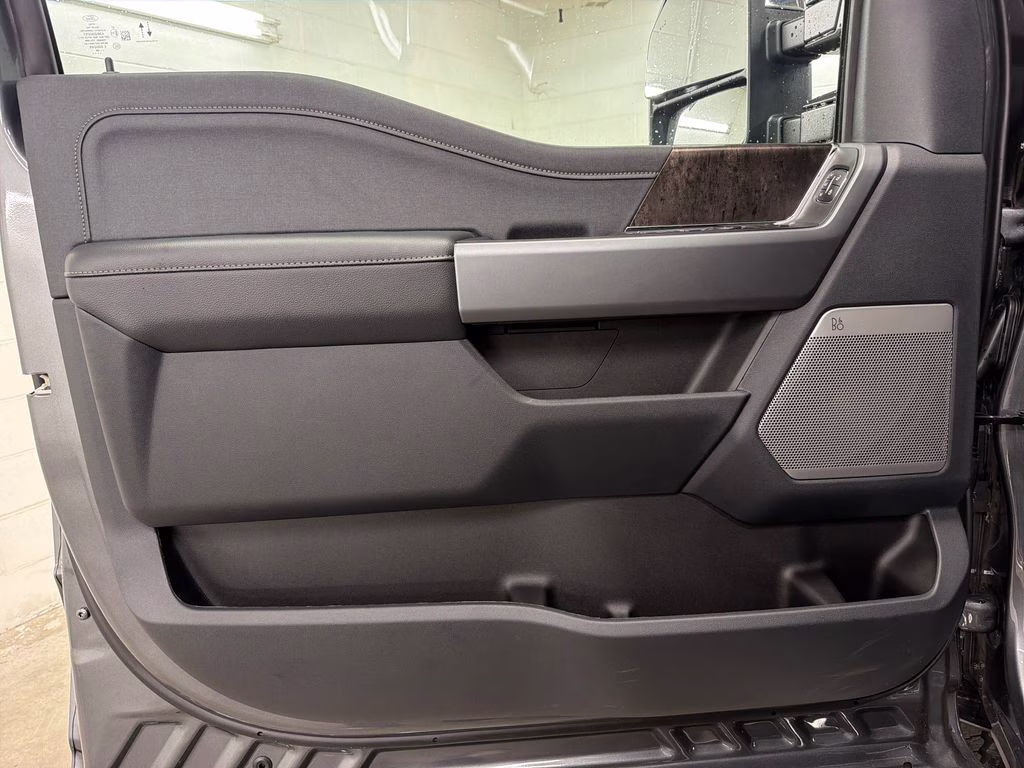 2026 CARBONIZED GRAY Ford Super Duty F-250 SRW Lariat 4X4 Truck