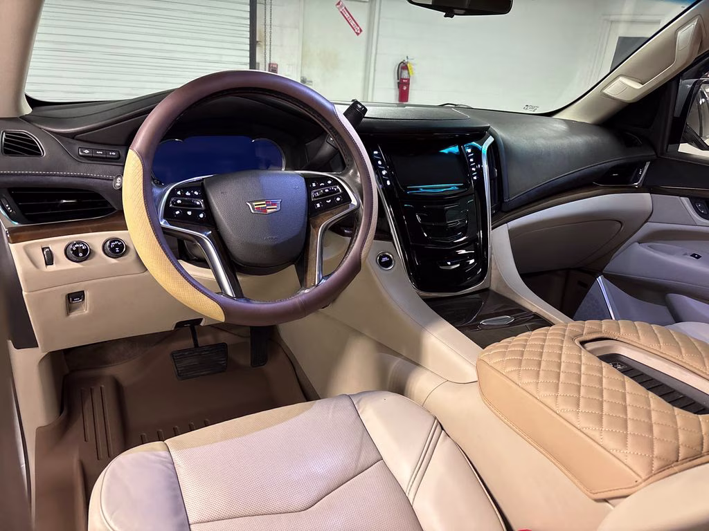 2018 Crystal White Tricoat Cadillac Escalade ESV Premium 4X4 SUV