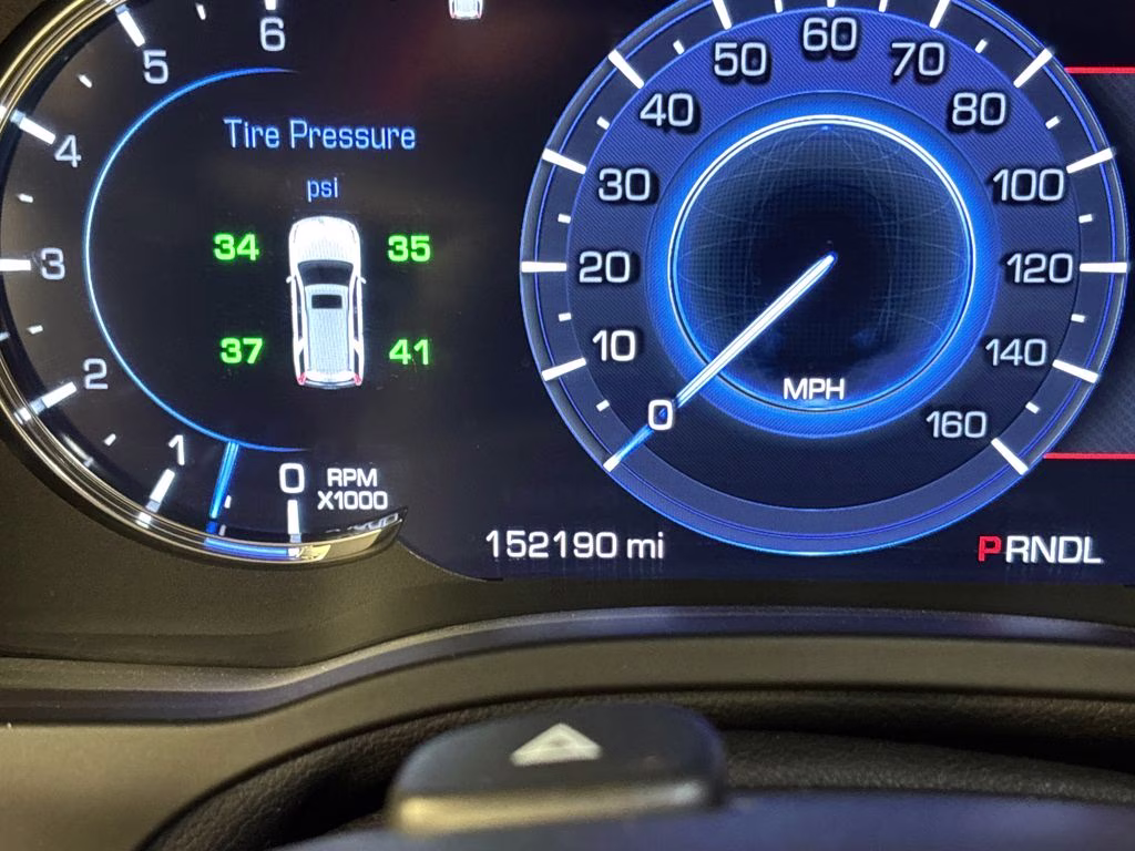 2018 Crystal White Tricoat Cadillac Escalade ESV Premium 4X4 SUV