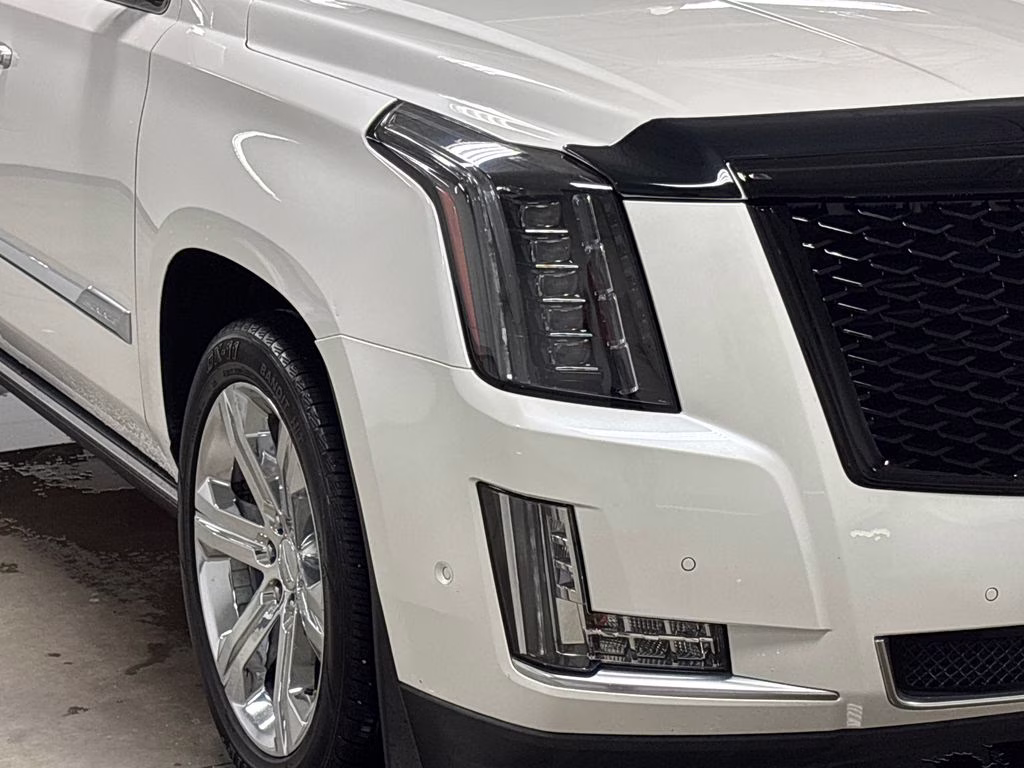 2018 Crystal White Tricoat Cadillac Escalade ESV Premium 4X4 SUV